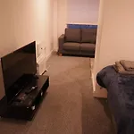 City Centre - Modern Apartment
